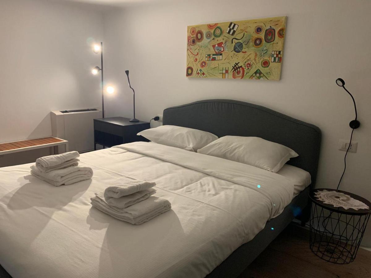 Apartmán La Pampa New & Fully Refurbished Apt Milán Exteriér fotografie